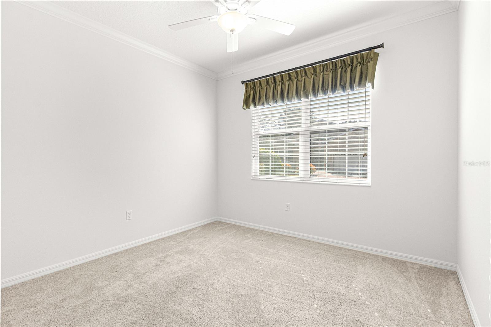 ON TOP OF THE WORLD - Residential