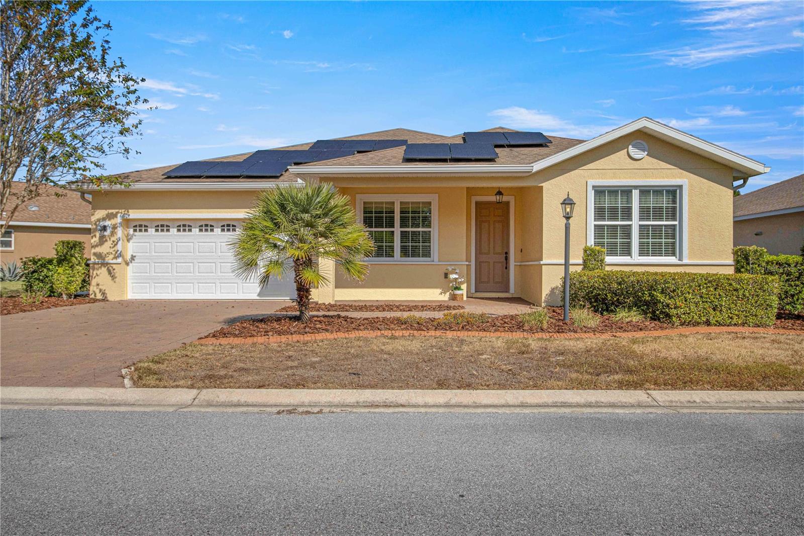 ON TOP OF THE WORLD - Residential