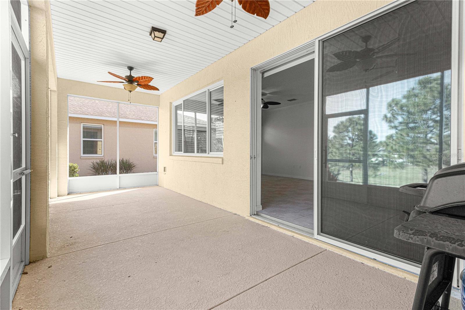 ON TOP OF THE WORLD - Residential