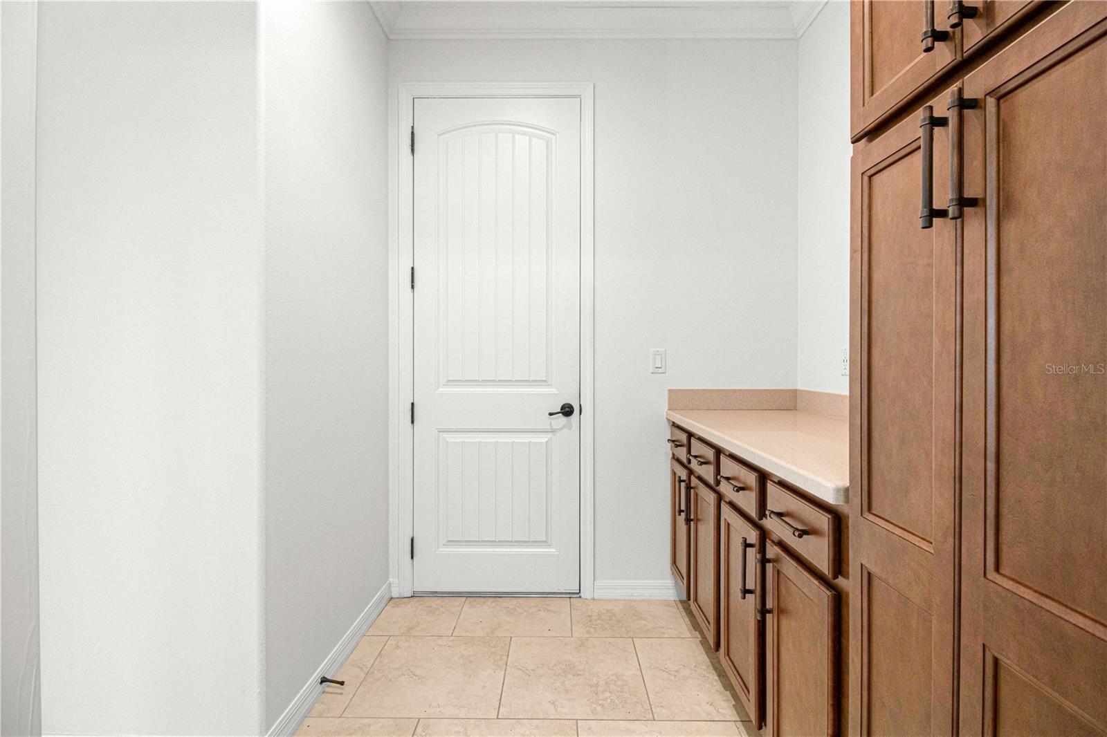 ON TOP OF THE WORLD - Residential