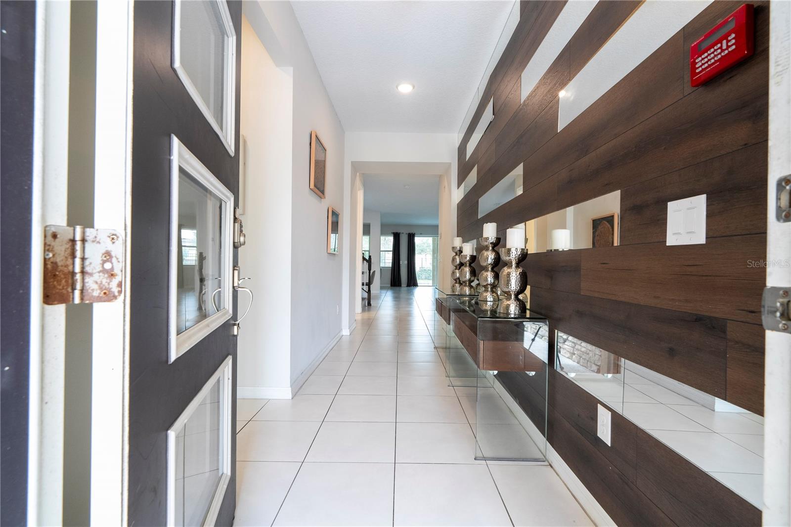 9043 SUNSHINE RIDGE LOOP