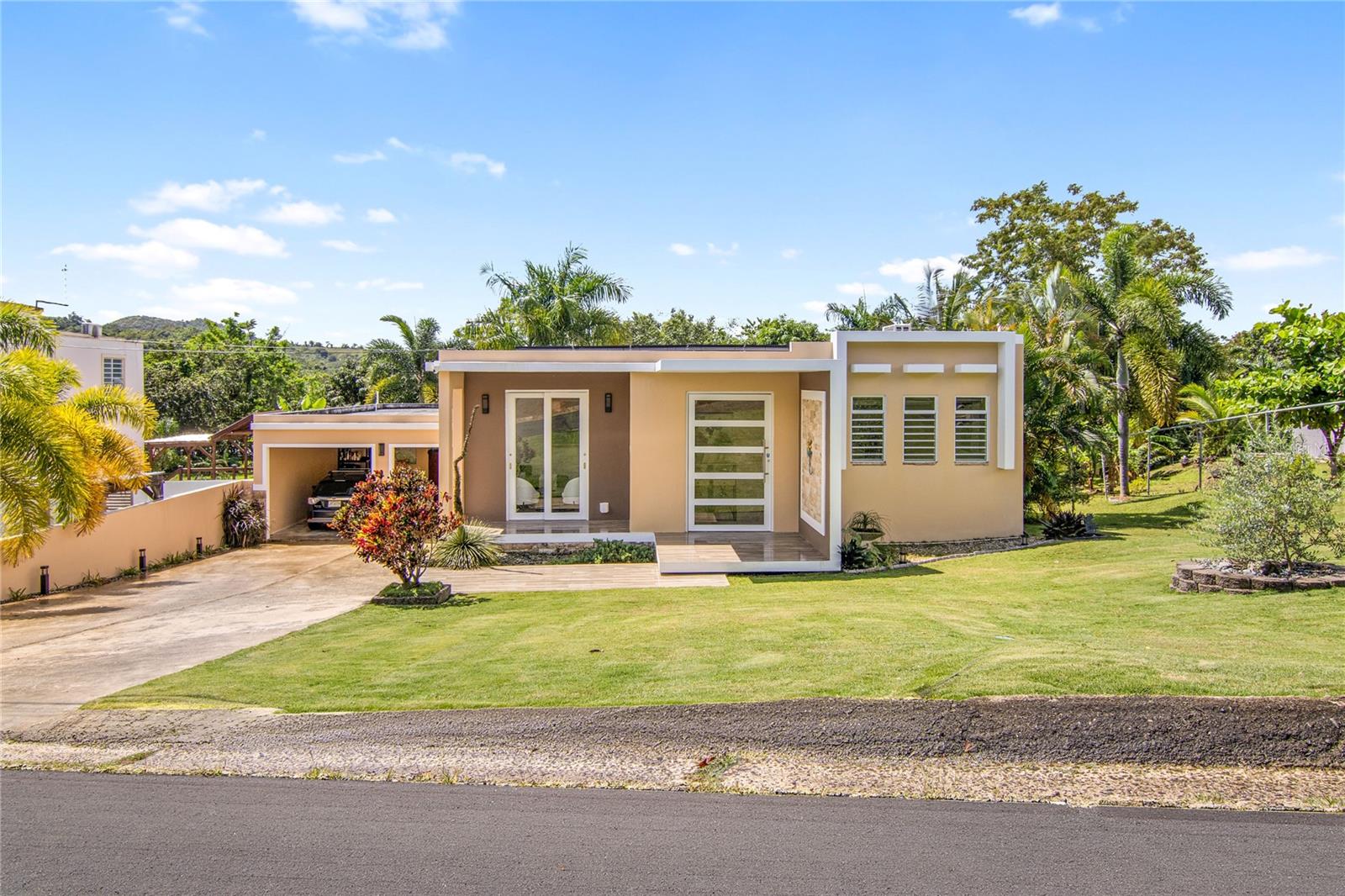 PR 757 KM 1.7 INT LOT 4 LA CEIBA POLLOS WARD