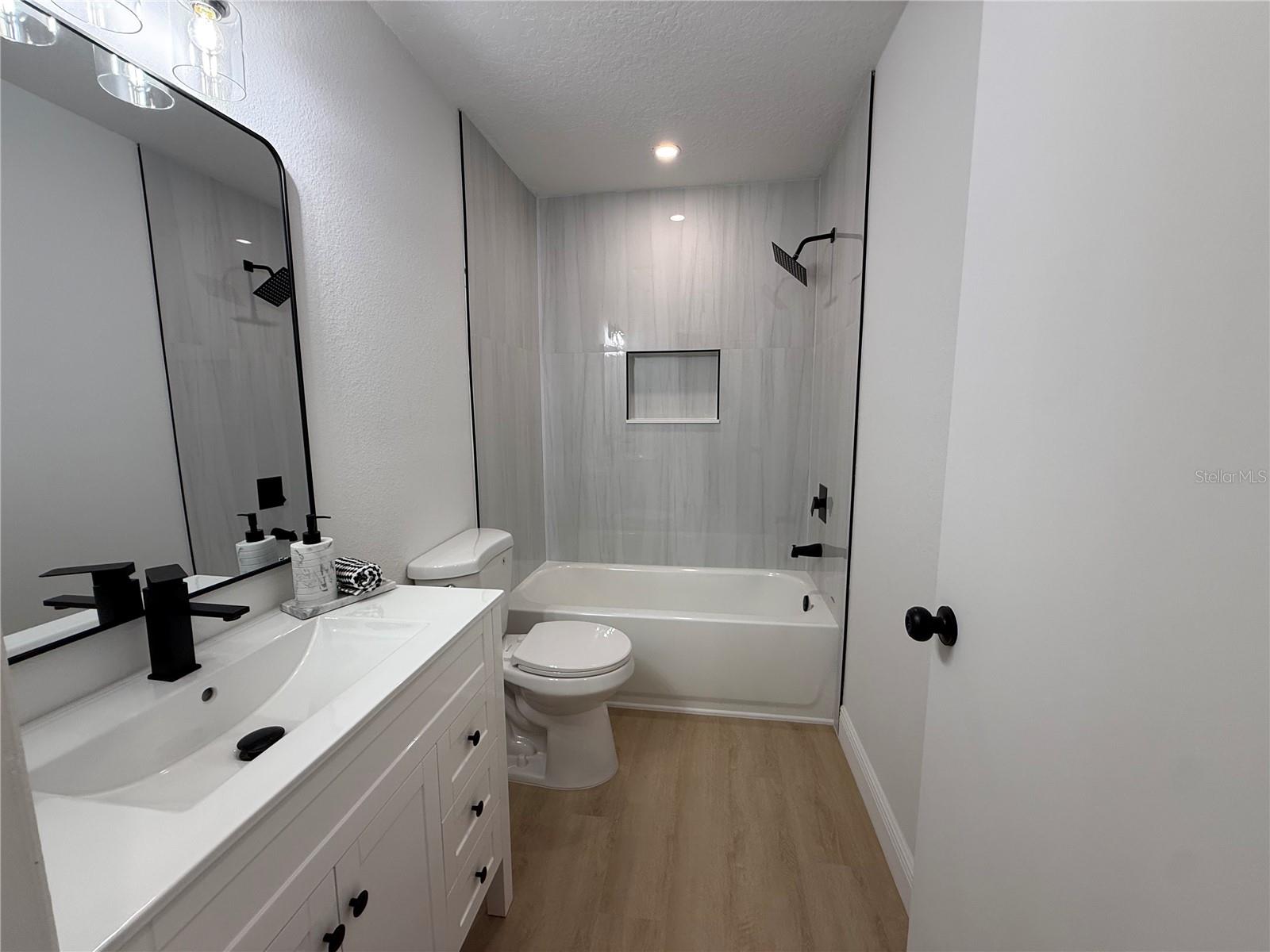 WINDWARD SQUARE SEC 1 - Residential