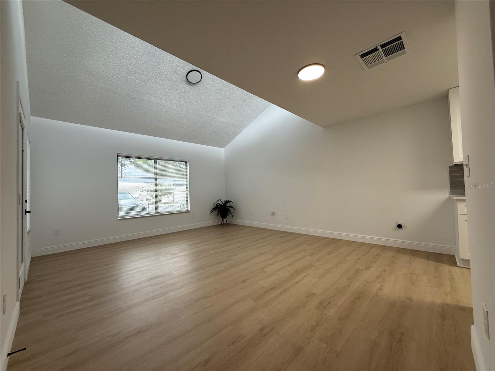 WINDWARD SQUARE SEC 1 - Residential