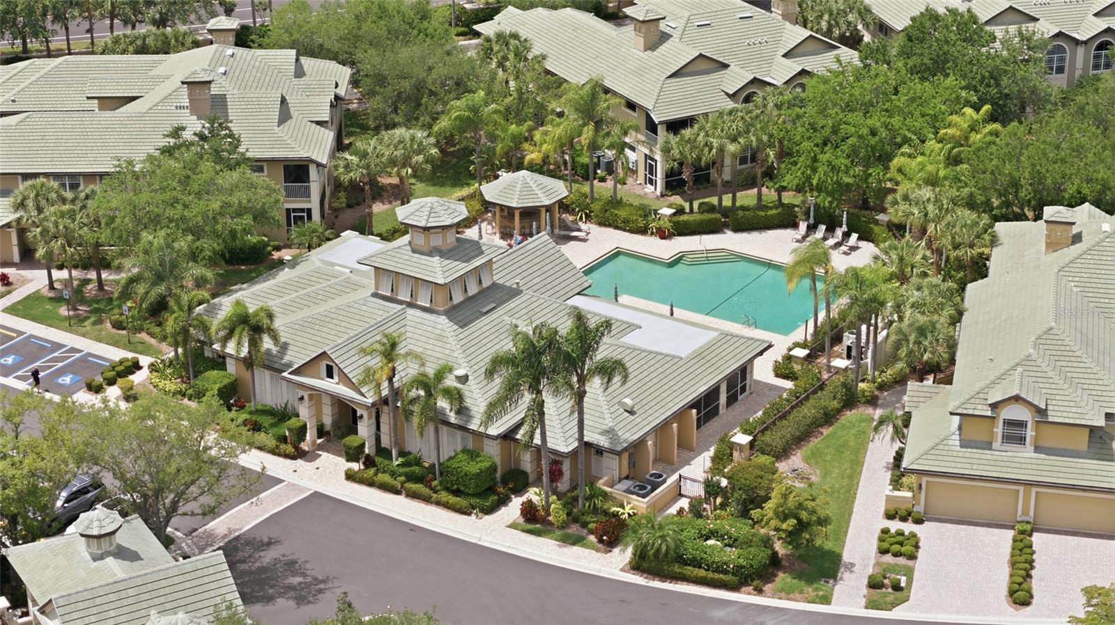 THE MOORINGS AT EDGEWATER - Residential