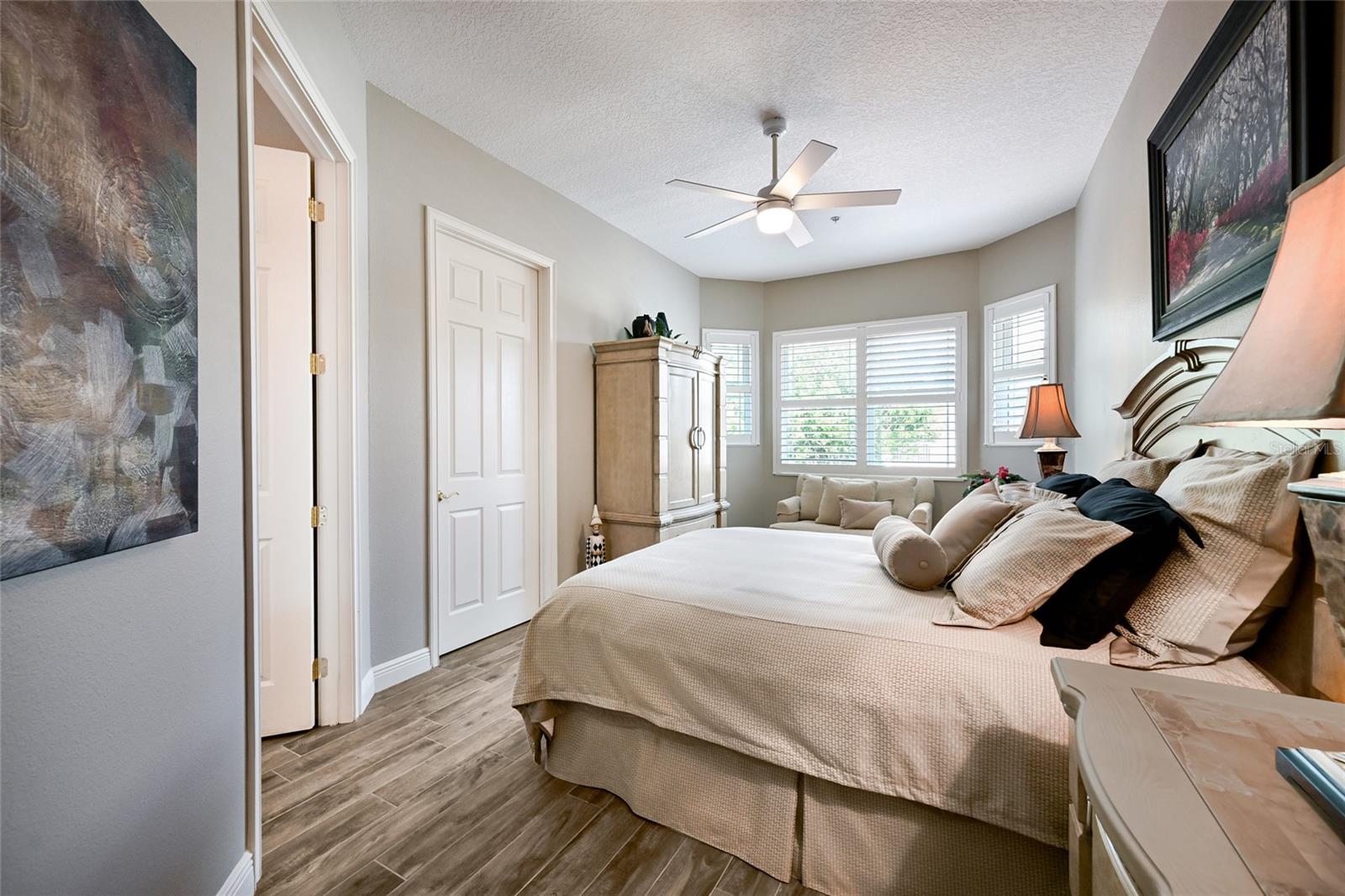 THE MOORINGS AT EDGEWATER - Residential