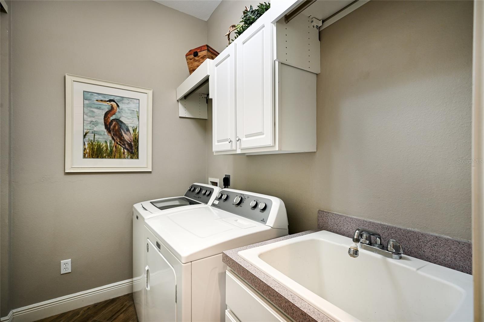 THE MOORINGS AT EDGEWATER - Residential