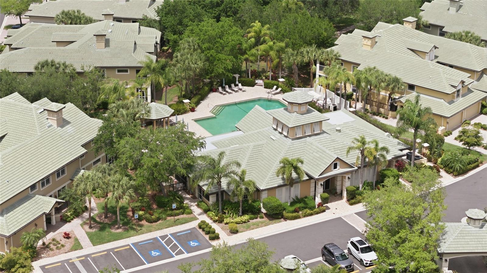 THE MOORINGS AT EDGEWATER - Residential