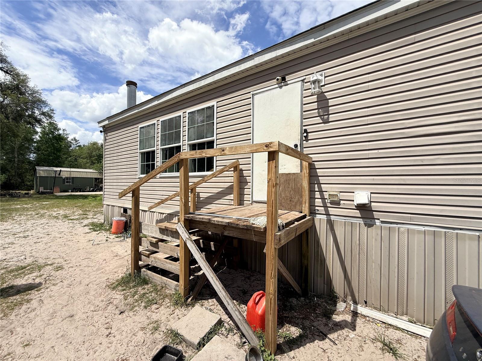 FRST LAKE CAMPSITES - Residential
