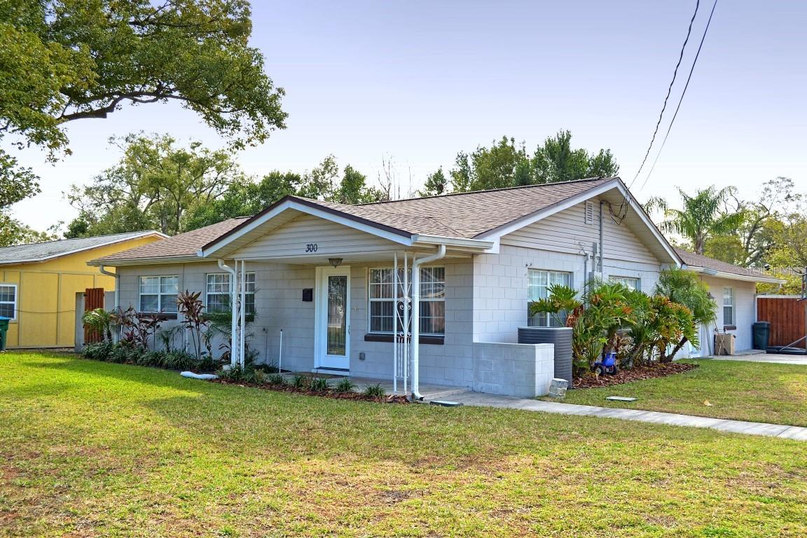 Photo 1 of 26 — 300 E MAINE AVENUE, LONGWOOD, FL 32750