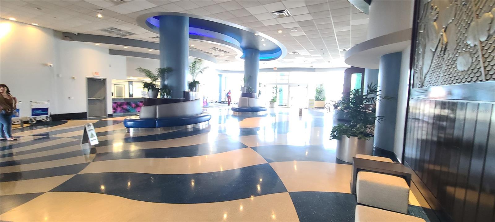 OCEAN WALK 01 DB CONDO - Residential