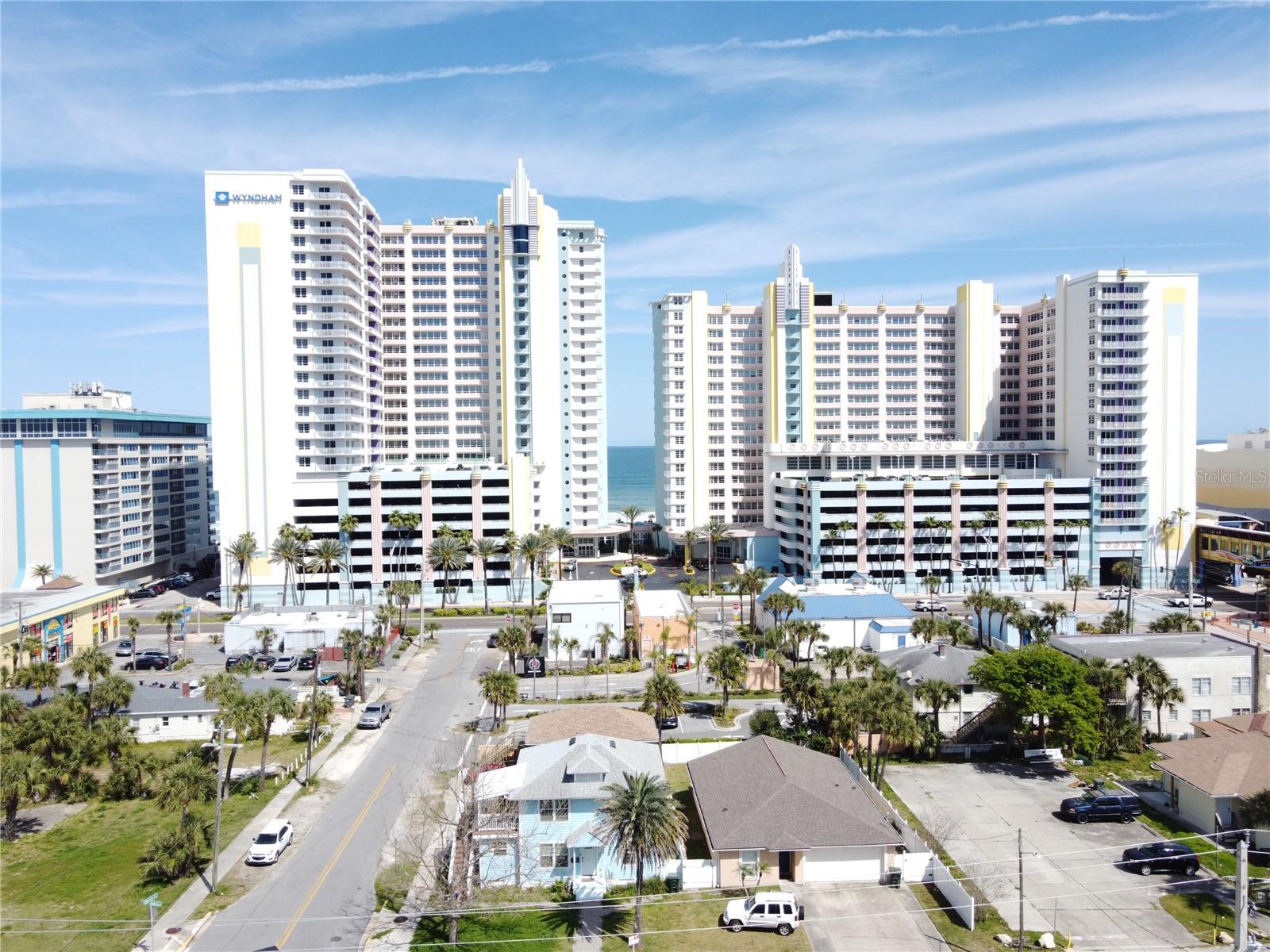 OCEAN WALK 01 DB CONDO - Residential