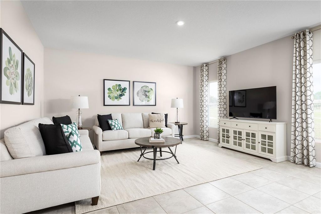 Photo of 378 Biltmore Boulevard, Dundee, FL 33838 (MLS # W7884989)