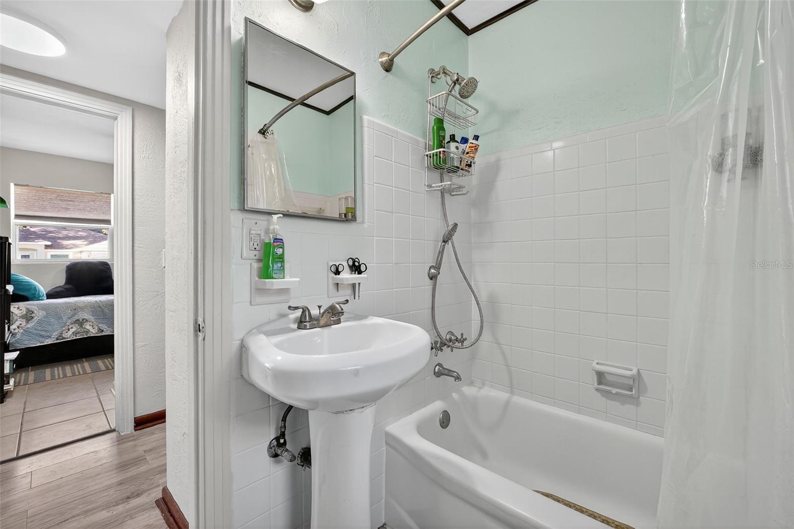 MAGNOLIA TERRACE UNIT 01 - Residential