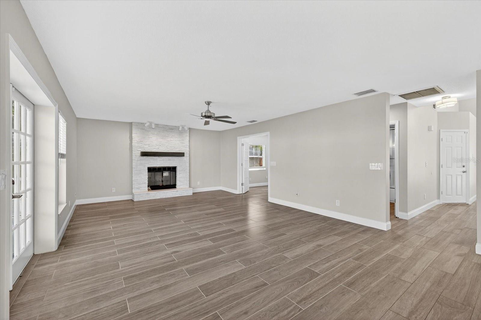 MARYLAND MANOR REV - Residential