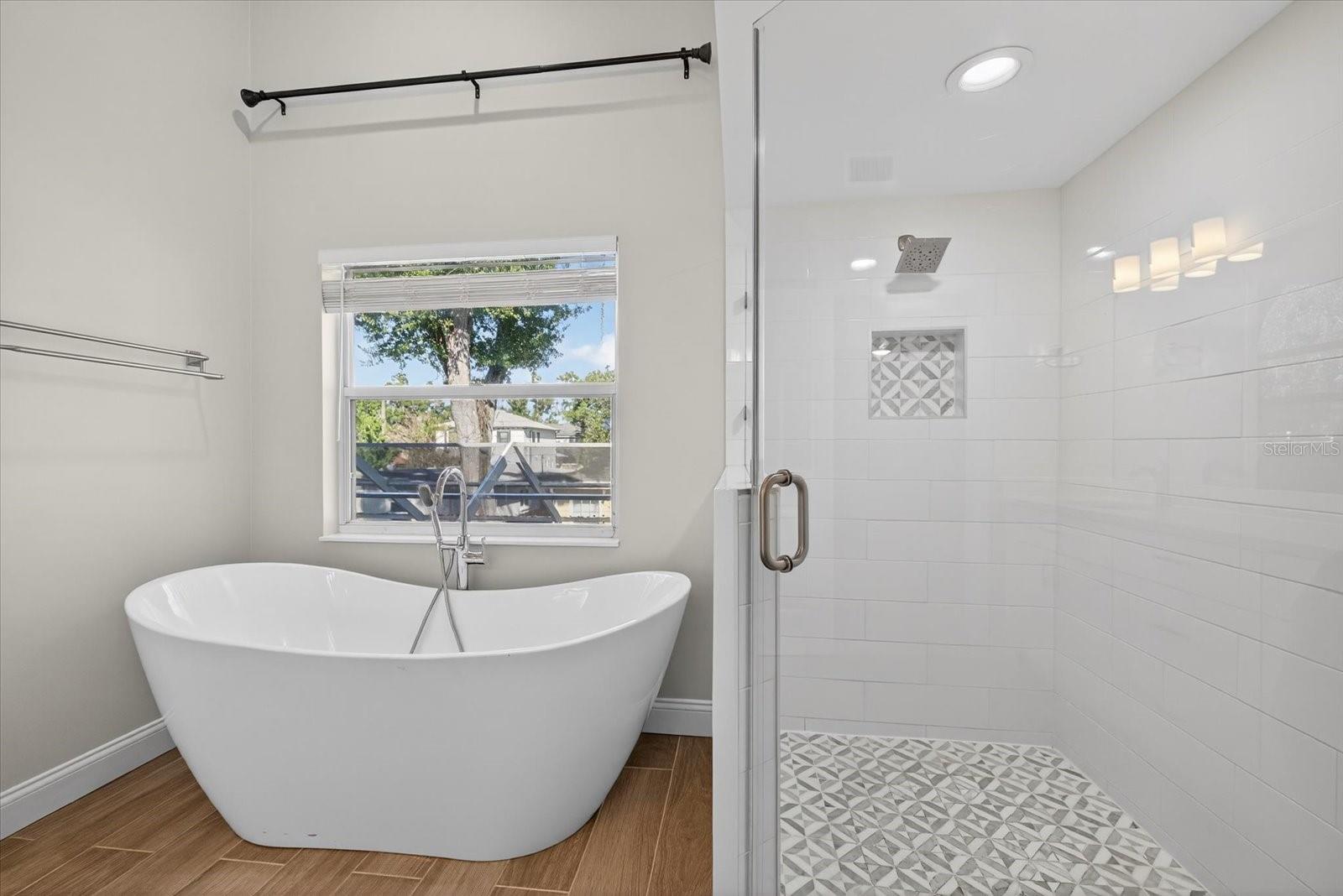 MARYLAND MANOR REV - Residential