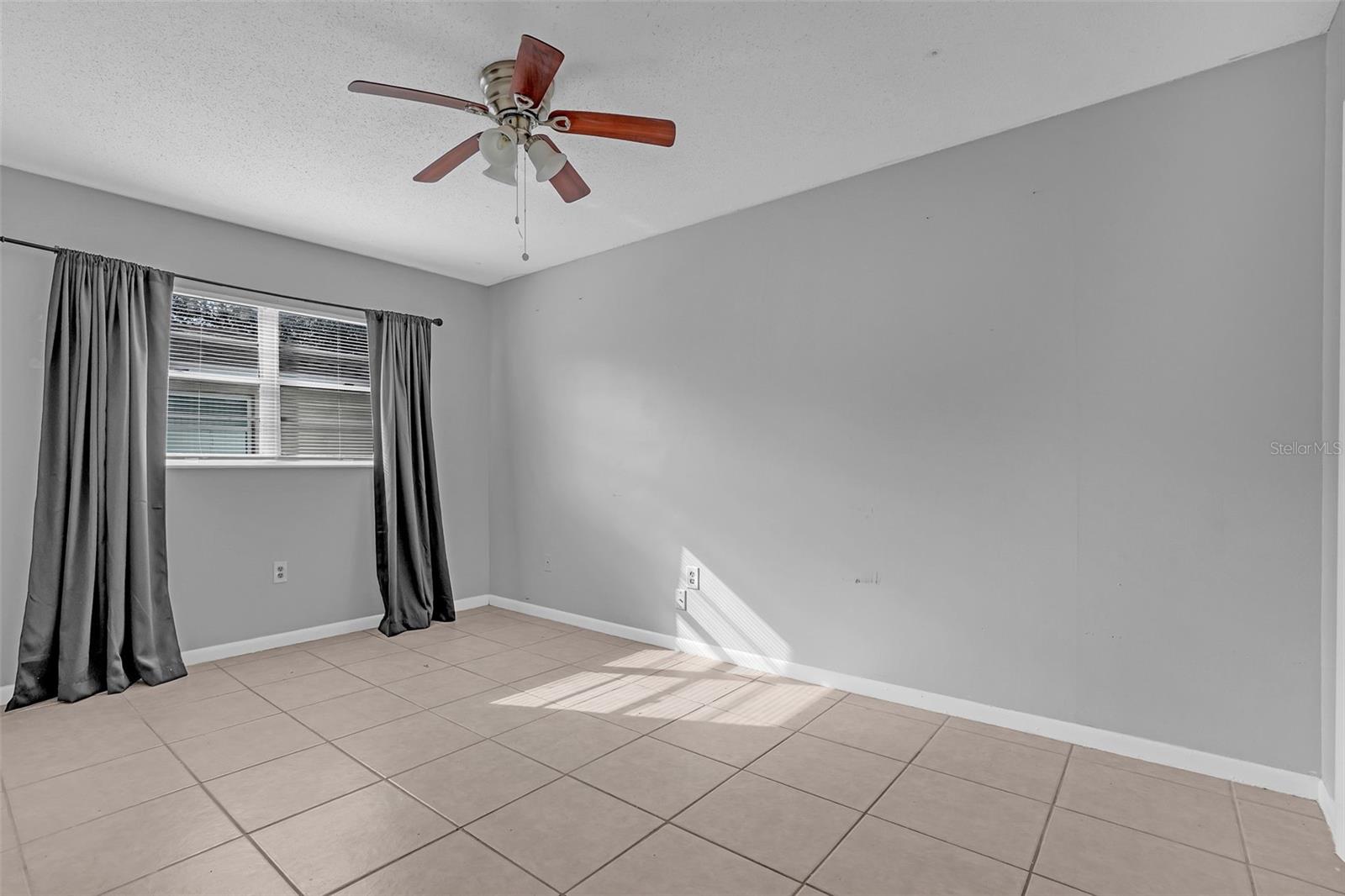 SPRING OAKS UNIT 4 - Residential