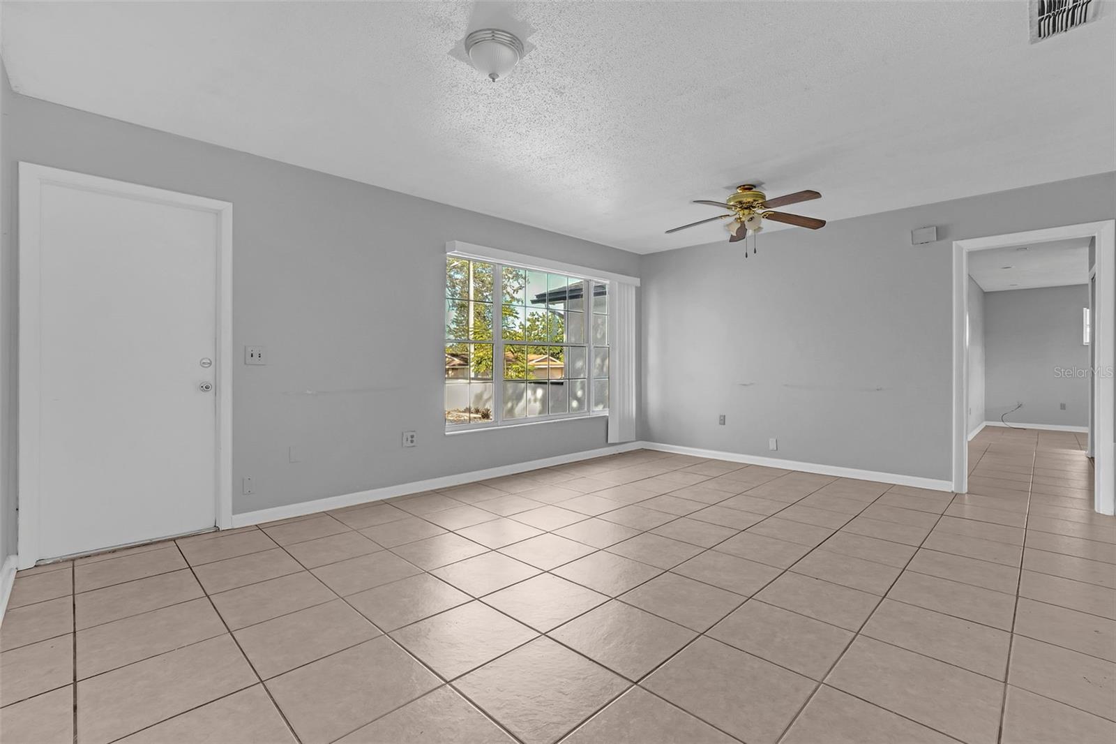 SPRING OAKS UNIT 4 - Residential