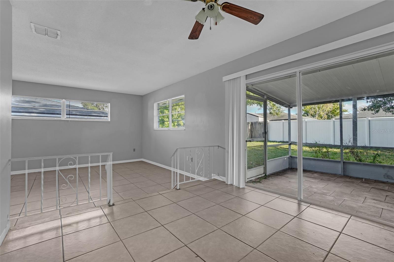 SPRING OAKS UNIT 4 - Residential