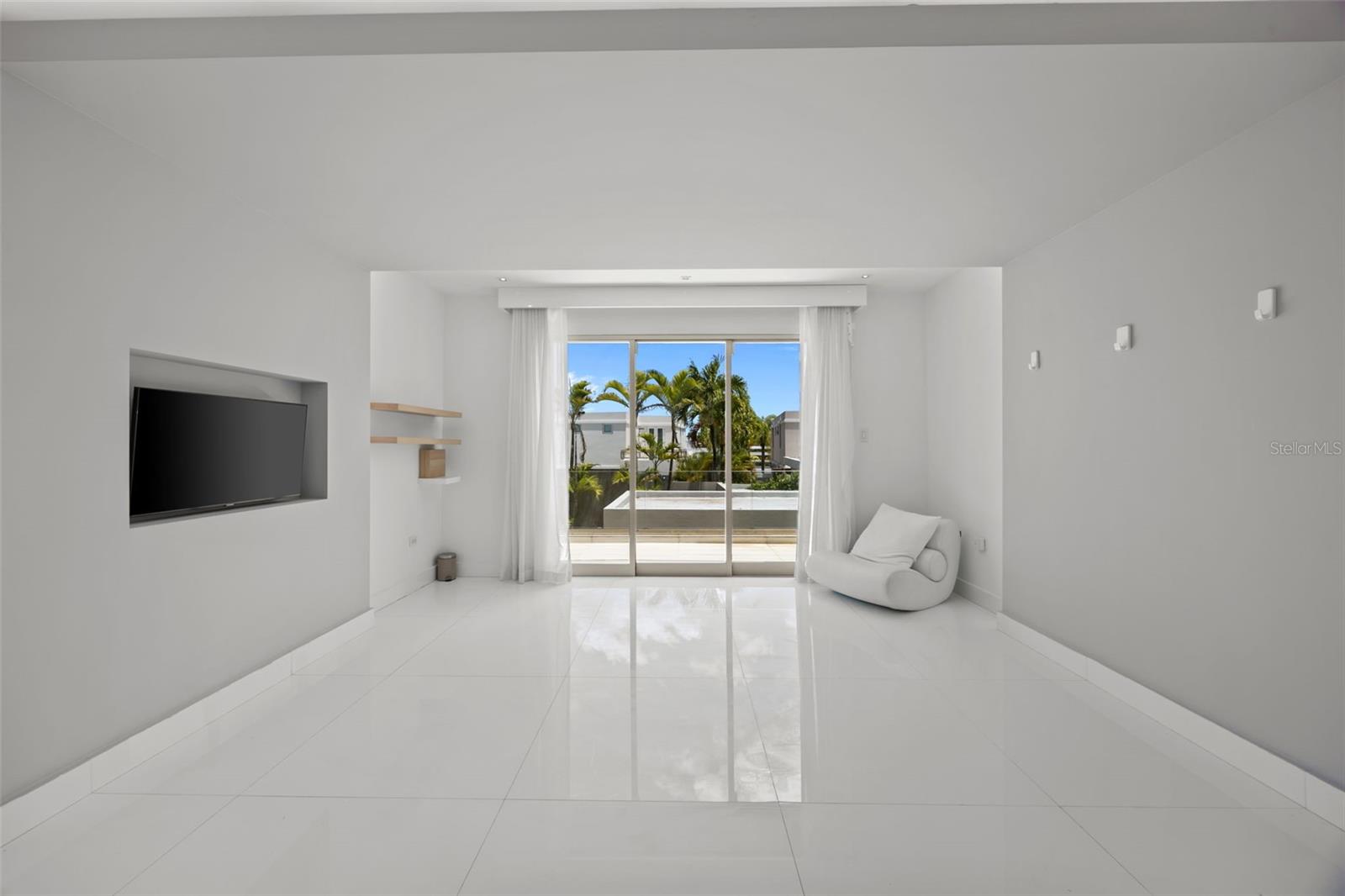 DORADO BEACH EAST - Residential