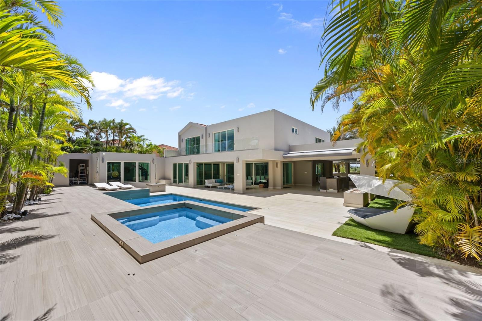 DORADO BEACH EAST - Residential