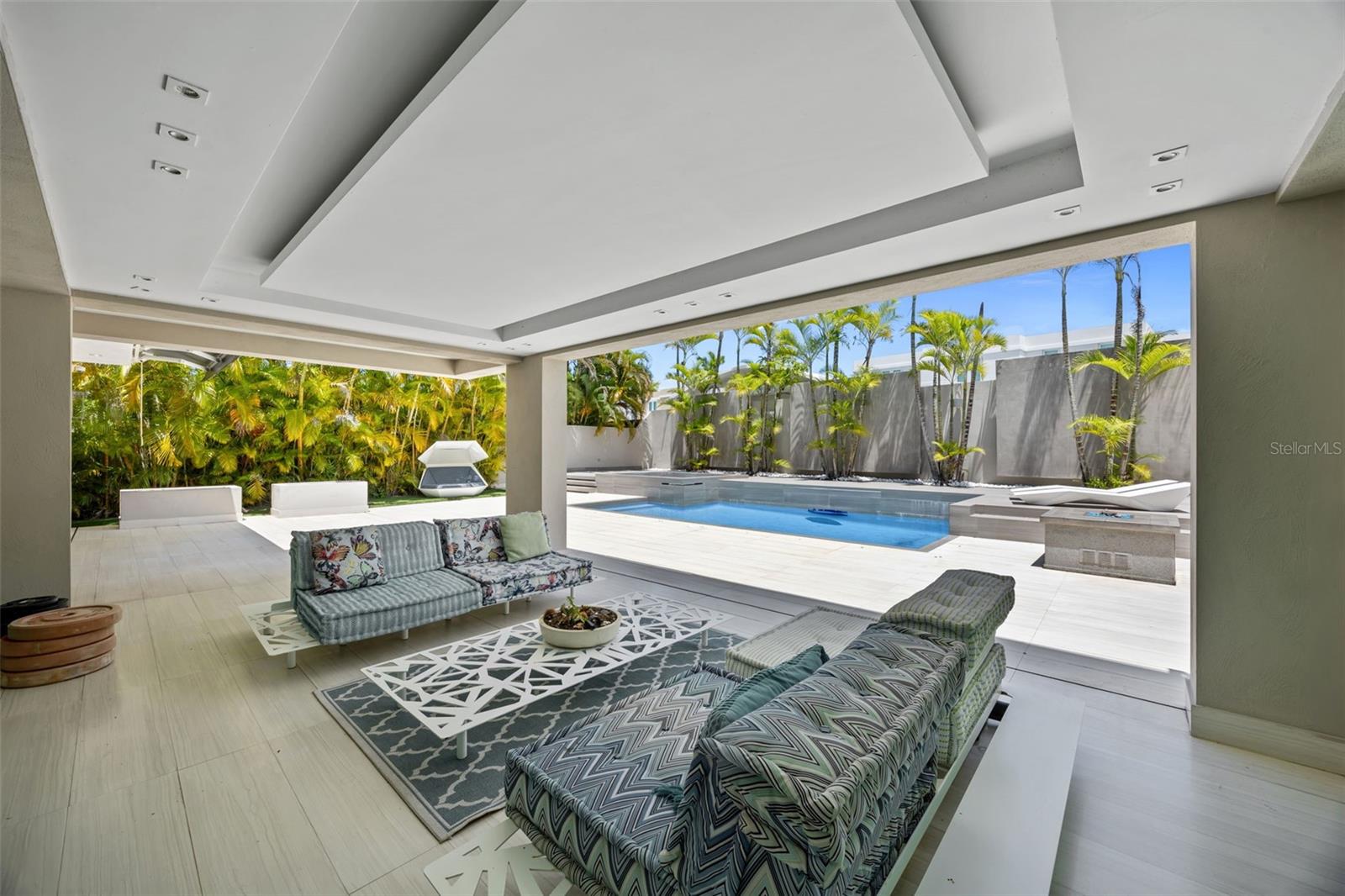 DORADO BEACH EAST - Residential