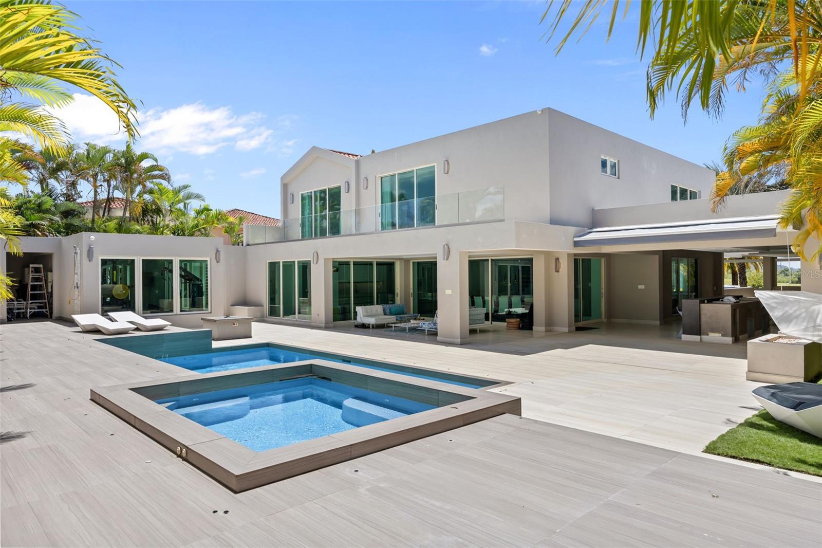 DORADO BEACH EAST - Residential