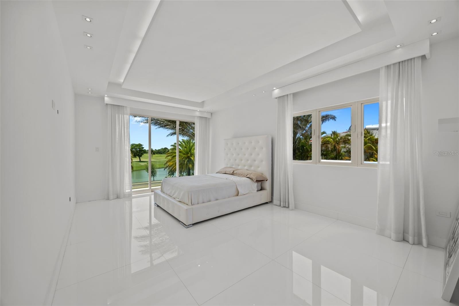 DORADO BEACH EAST - Residential