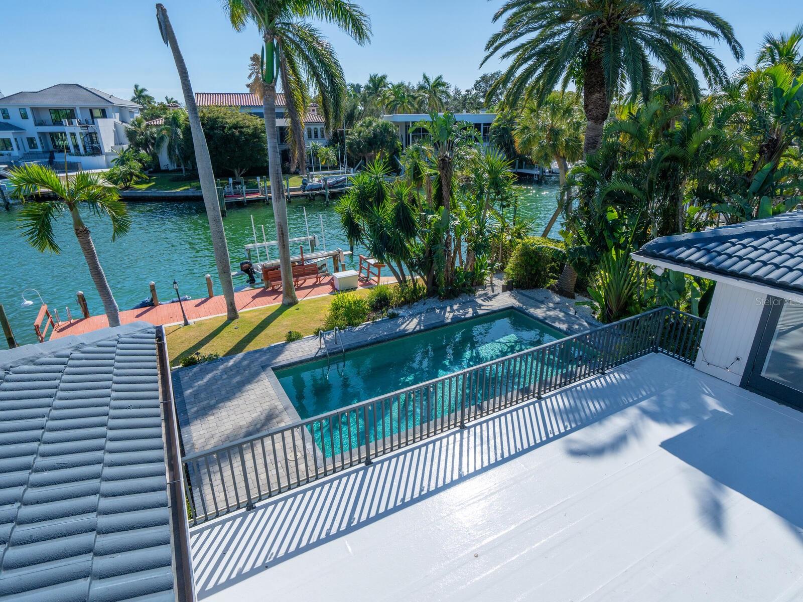 BAY ISLAND SHORES - Residential