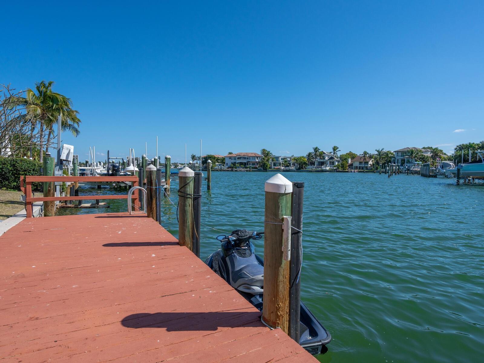 BAY ISLAND SHORES - Residential