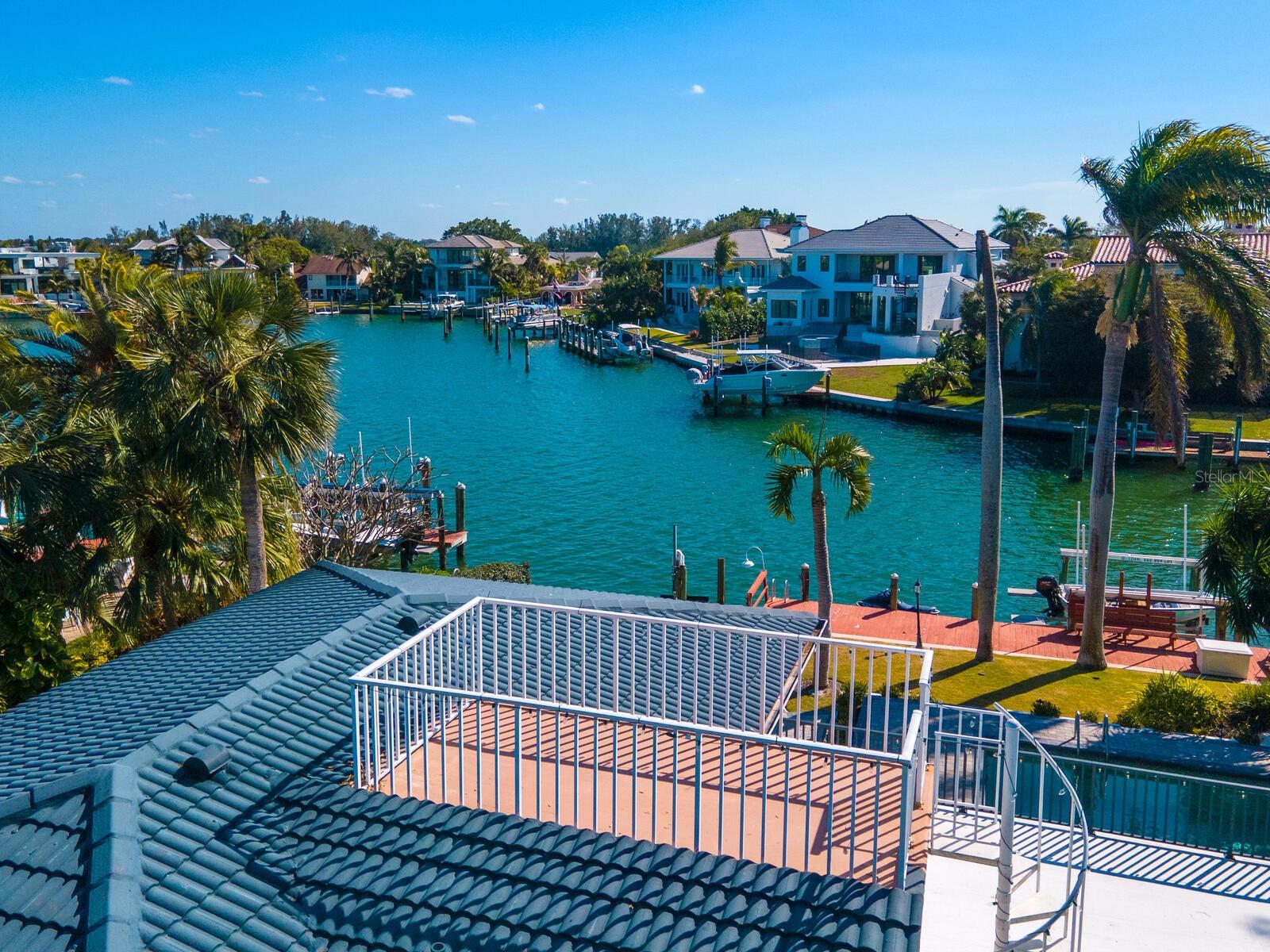 BAY ISLAND SHORES - Residential