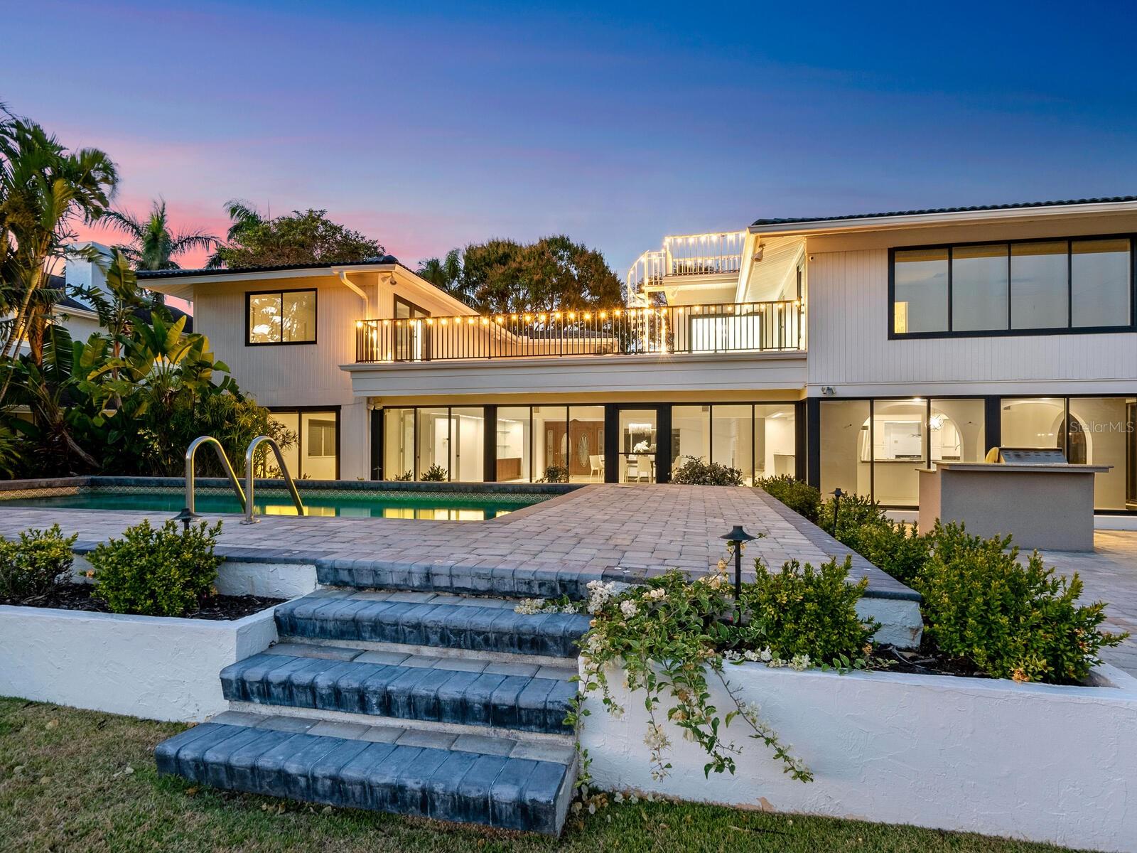 BAY ISLAND SHORES - Residential