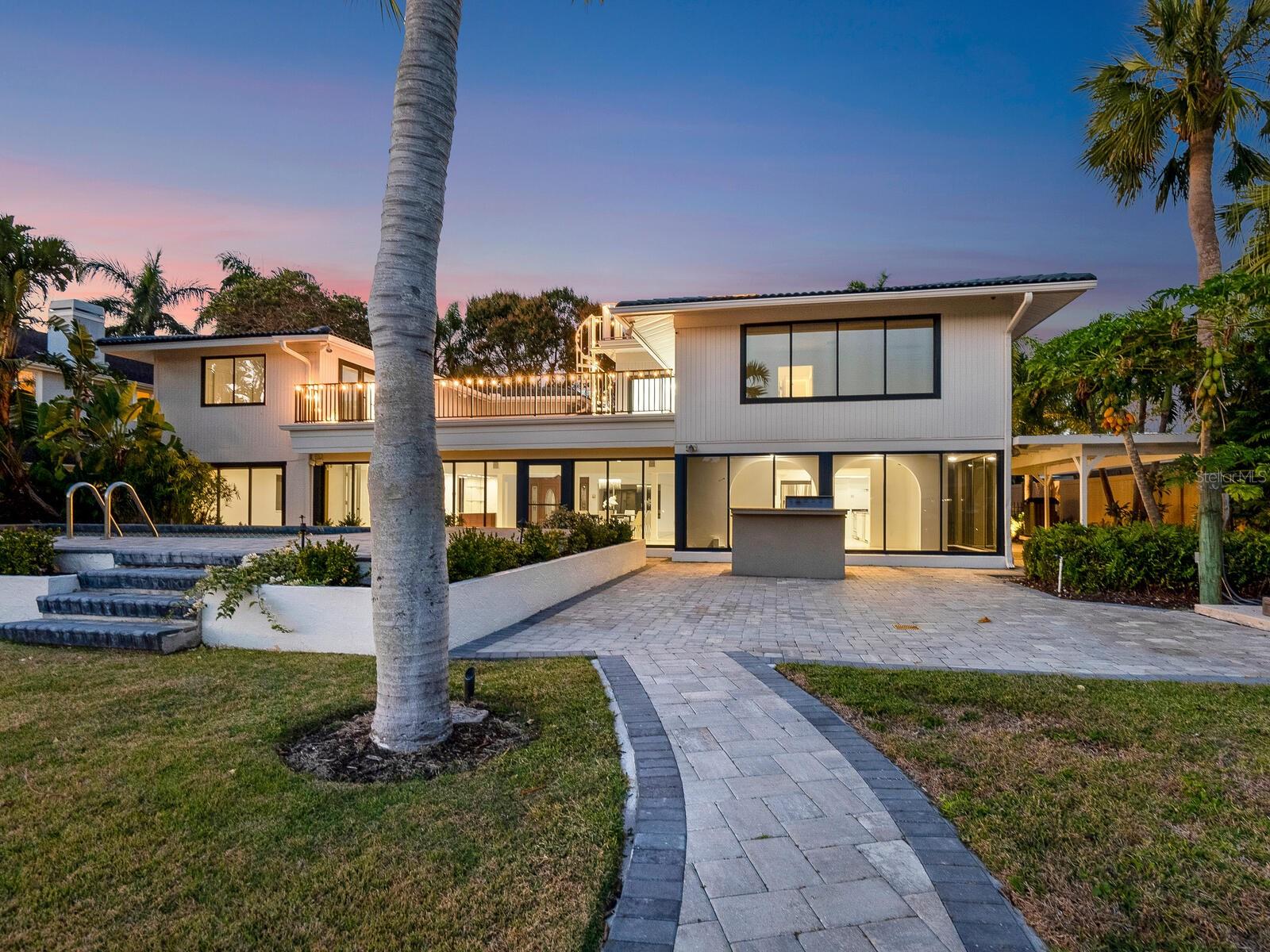 BAY ISLAND SHORES - Residential