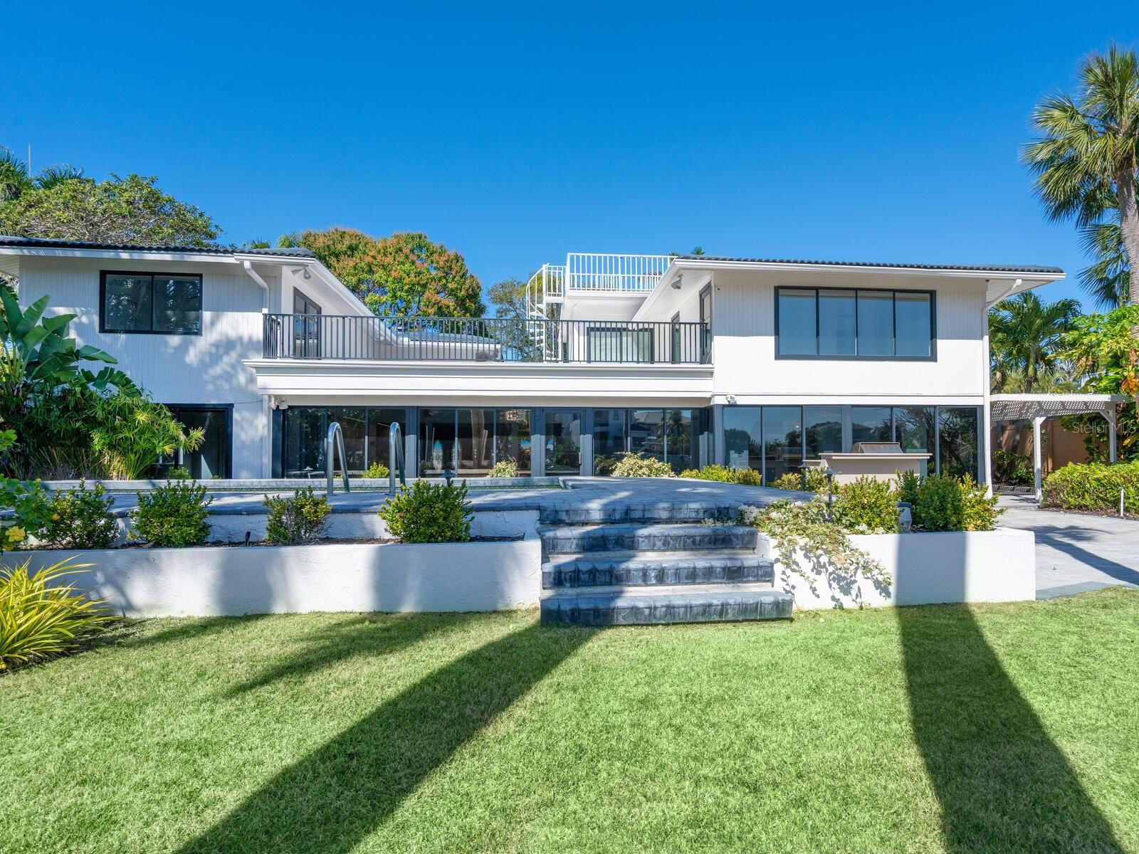 BAY ISLAND SHORES - Residential