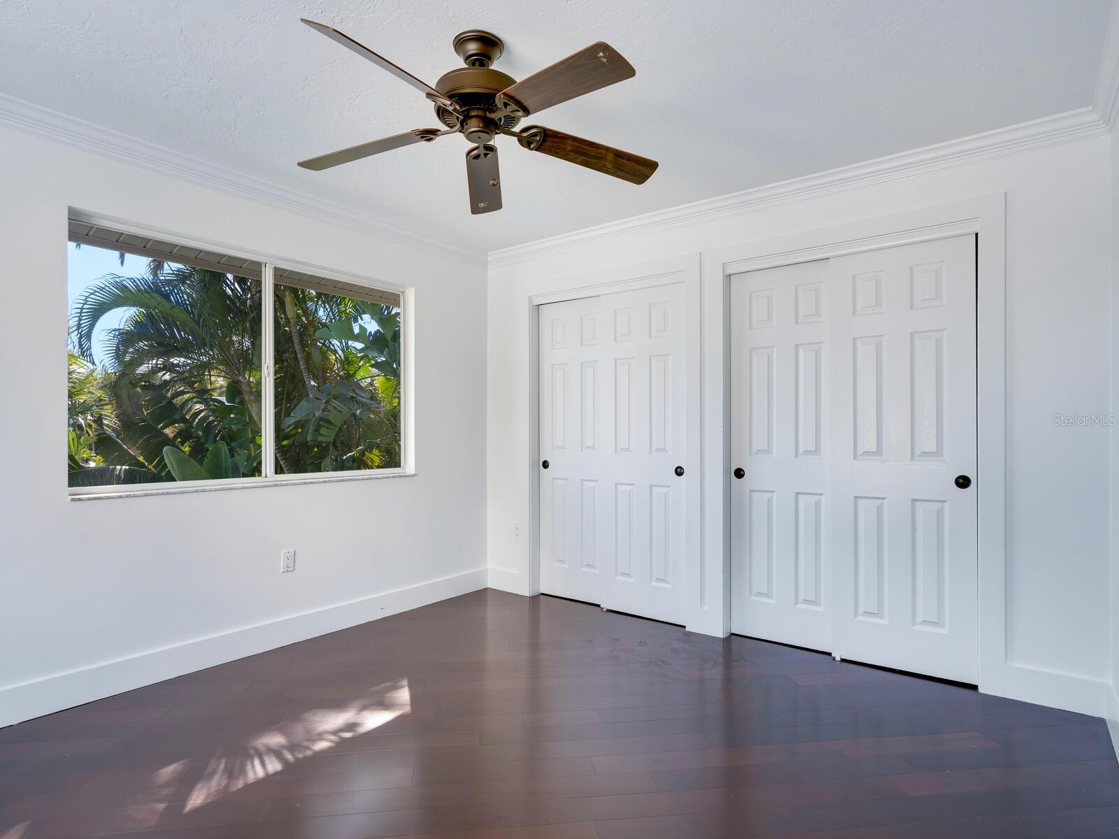 BAY ISLAND SHORES - Residential