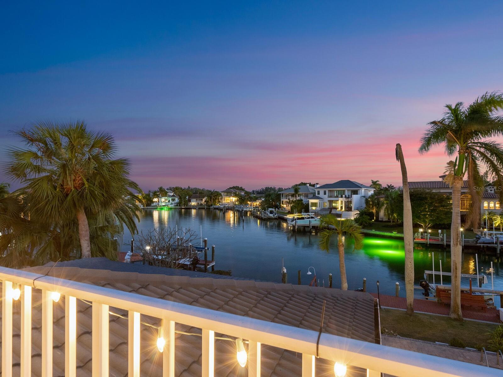 BAY ISLAND SHORES - Residential