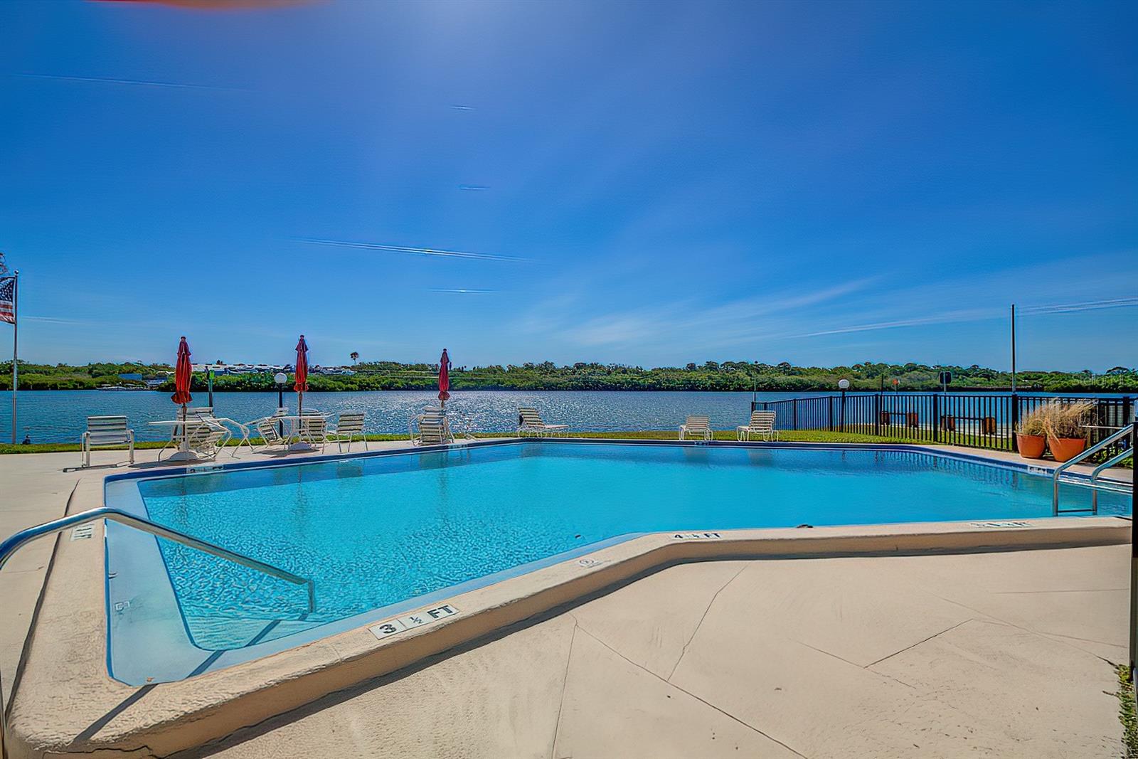 WINDRUSH COVE PH 1 CONDO - Residential