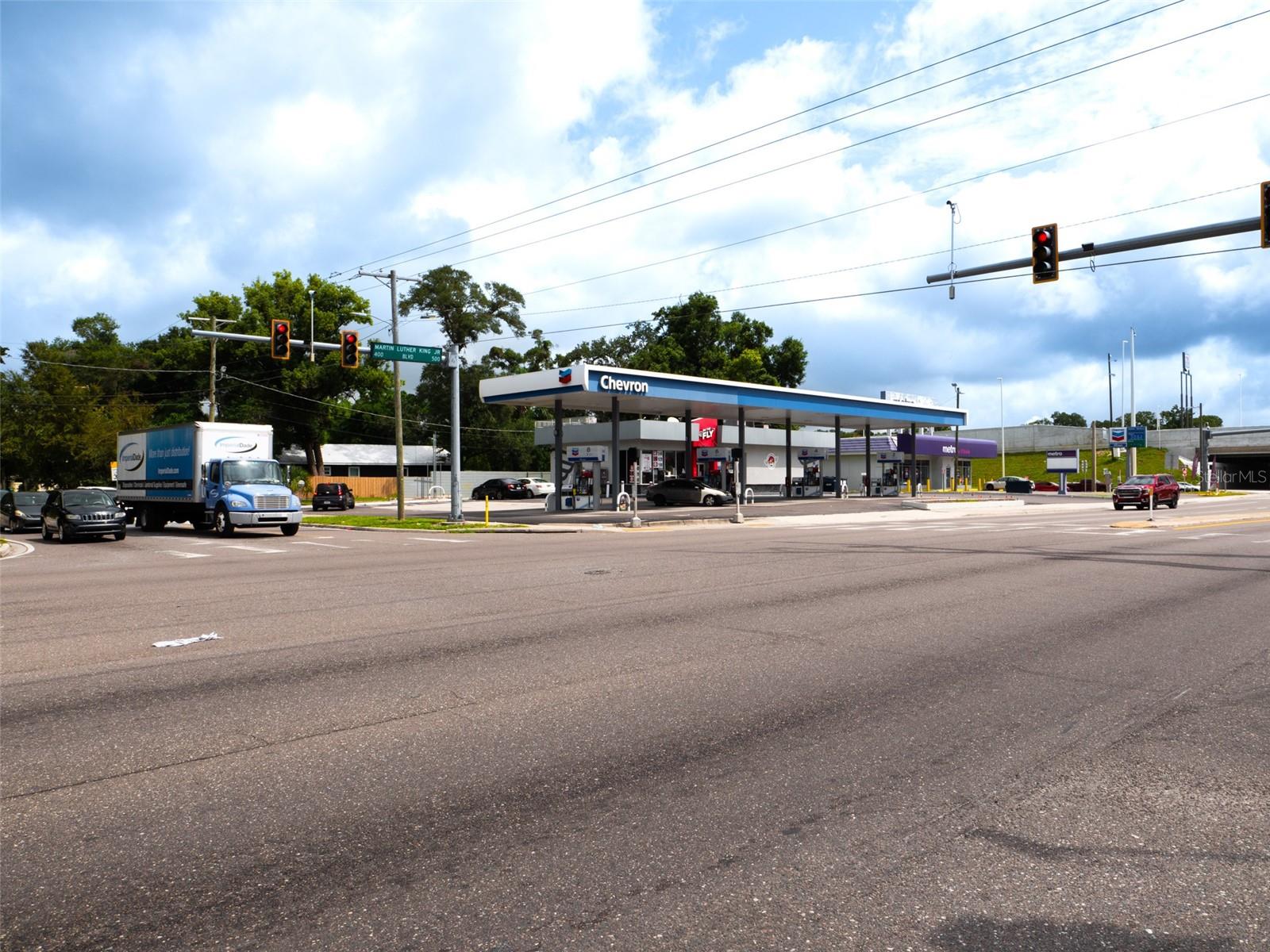 415 E DR MARTIN LUTHER KING JR BOULEVARD