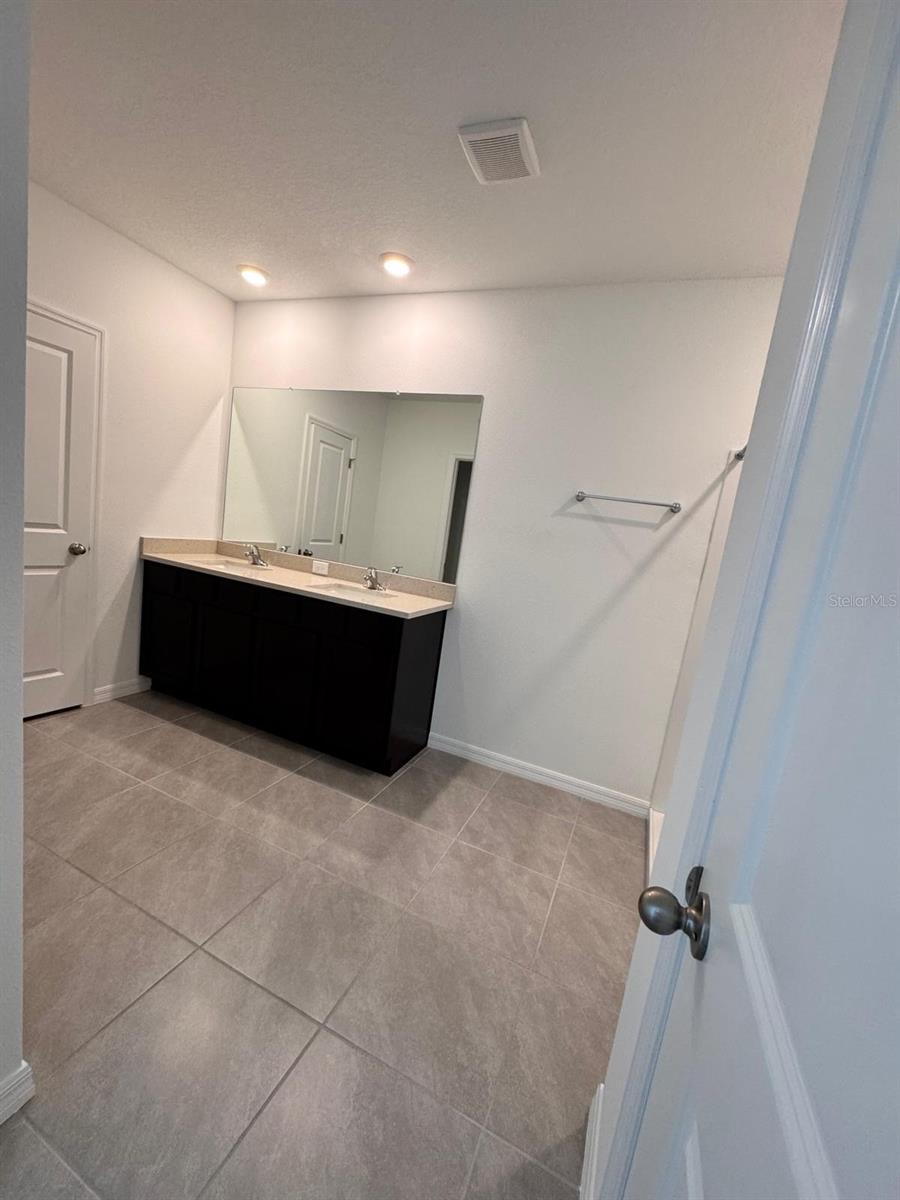 WESTGATE AT AVALON PARK - Residential Lease