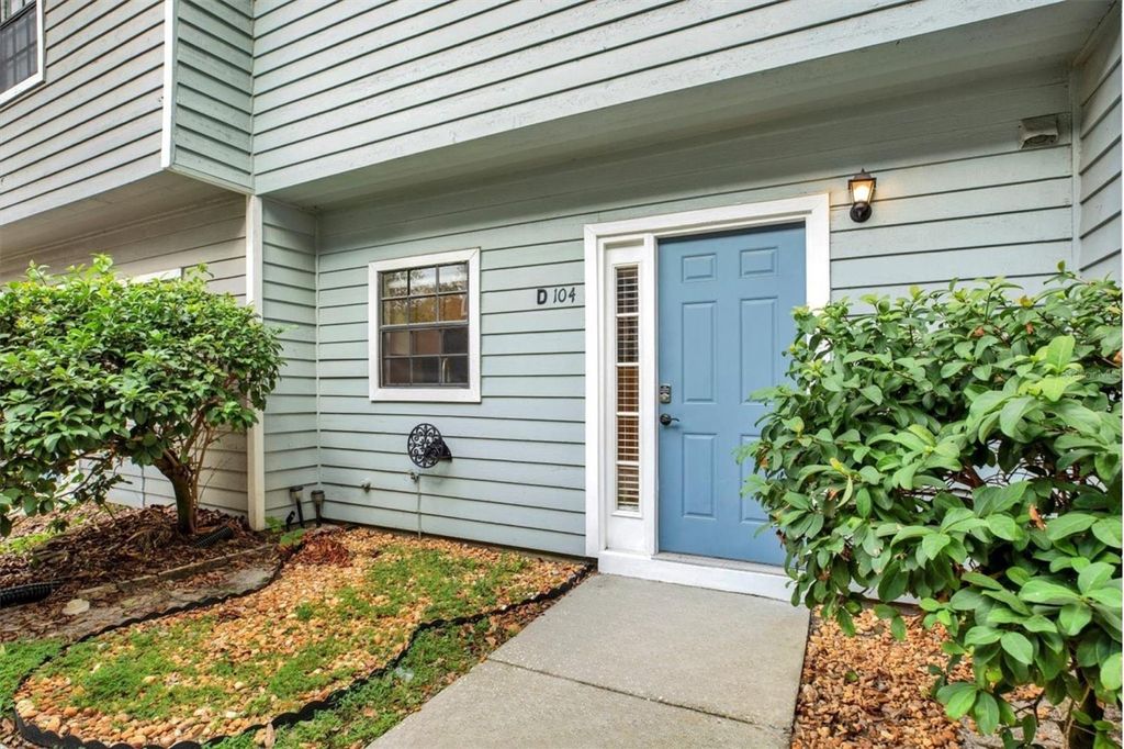 Photo of 1910 W Sligh Avenue #D104, Tampa, FL 33604 (MLS # TB8441965)