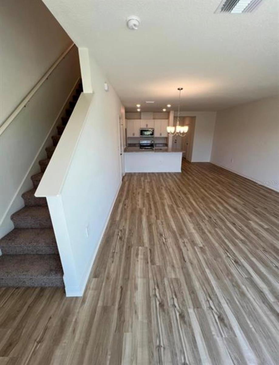 BELLAVIVA PH 4 - Residential Lease