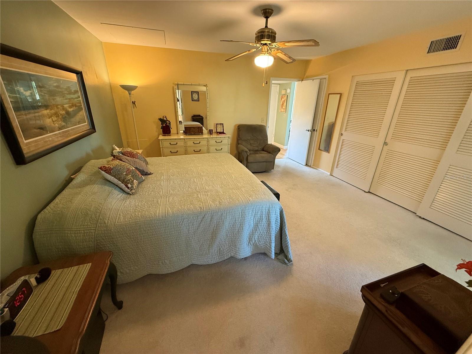 ON TOP OF THE WORLD - Residential