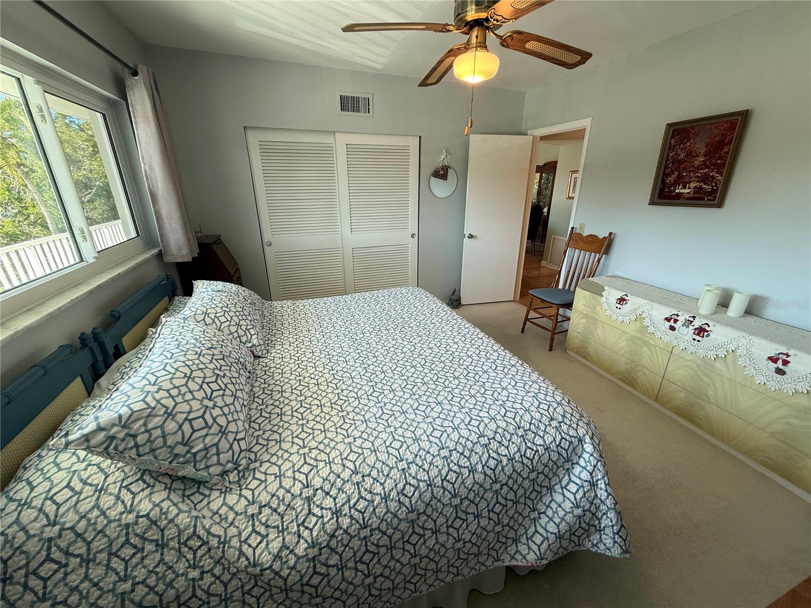 ON TOP OF THE WORLD - Residential