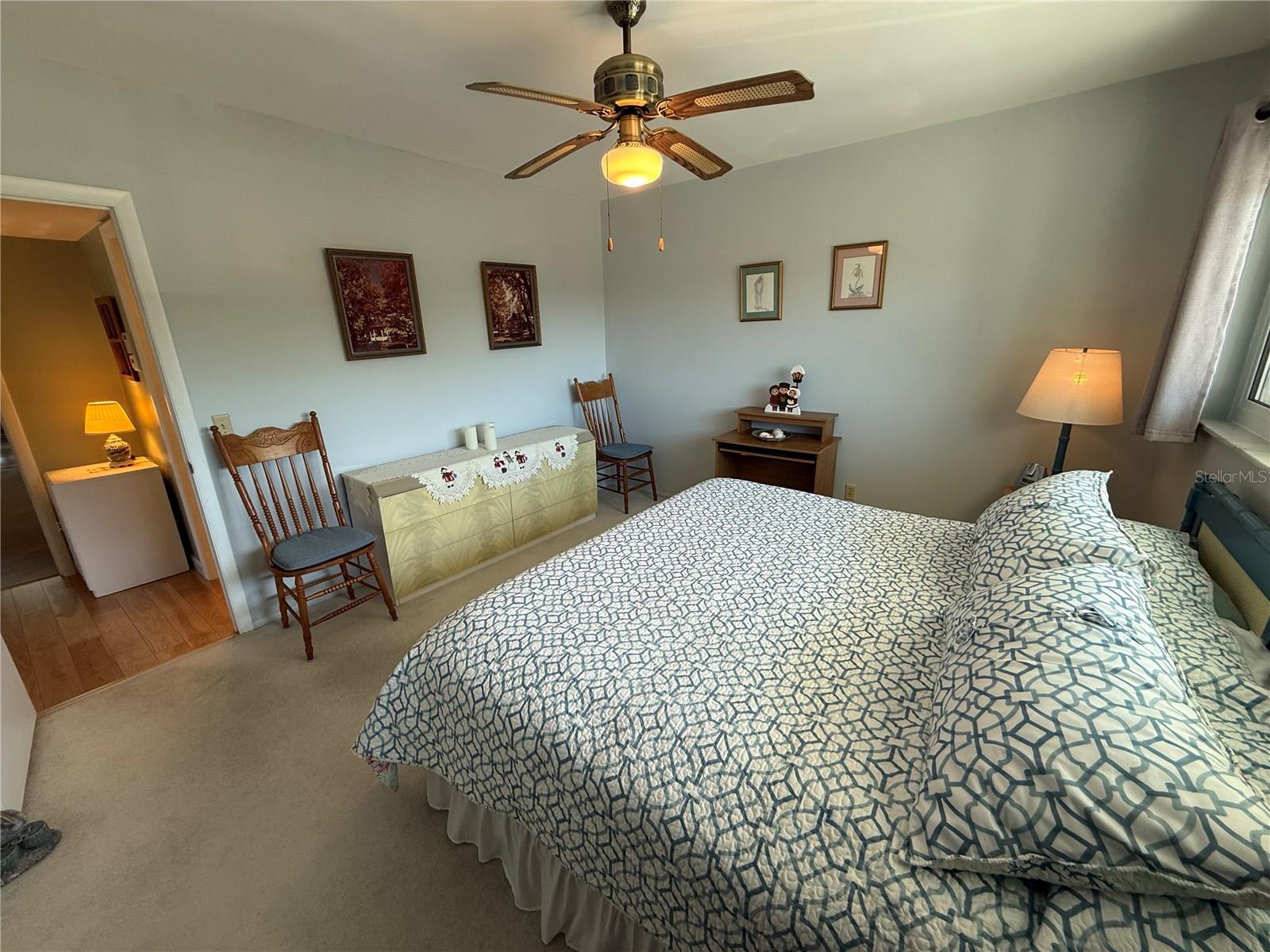 ON TOP OF THE WORLD - Residential