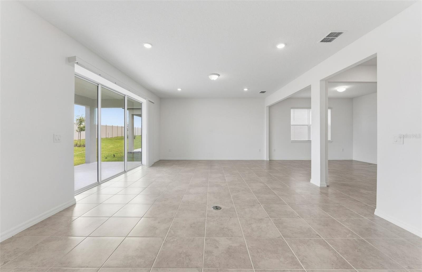 SILVERLAKE PHASE 2 - Residential