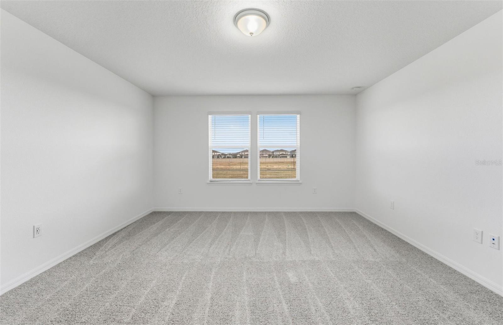 SILVERLAKE PHASE 2 - Residential