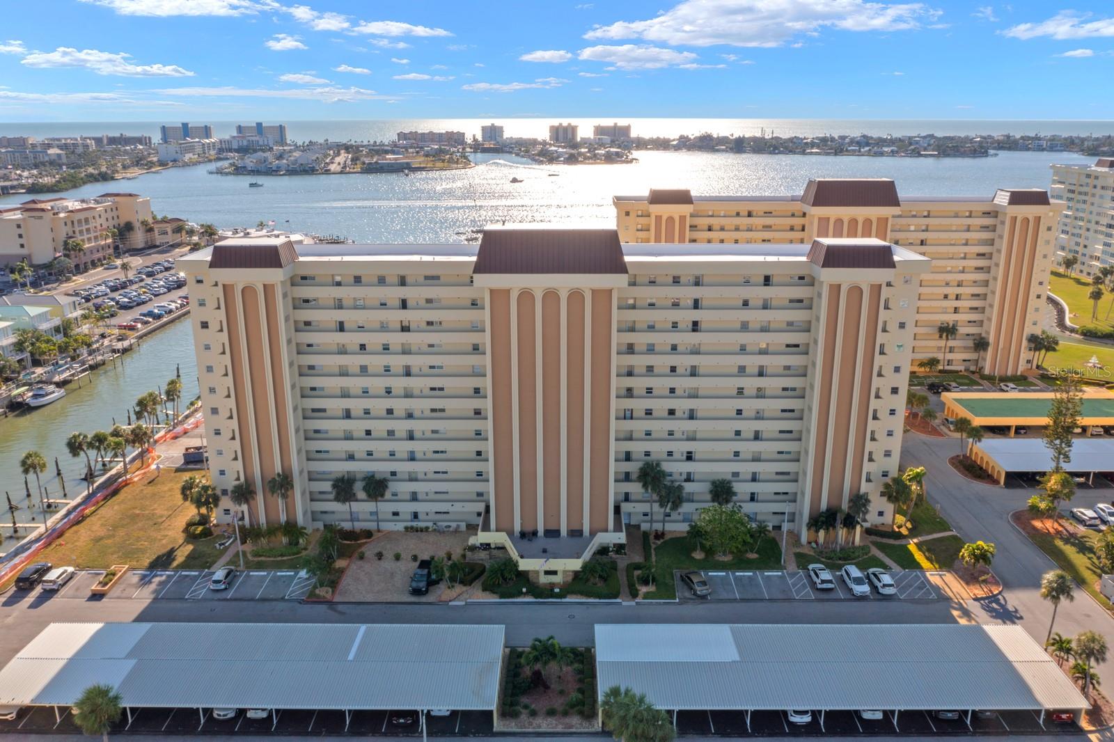 WASHINGTON TOWERS THE CONDO - Residential