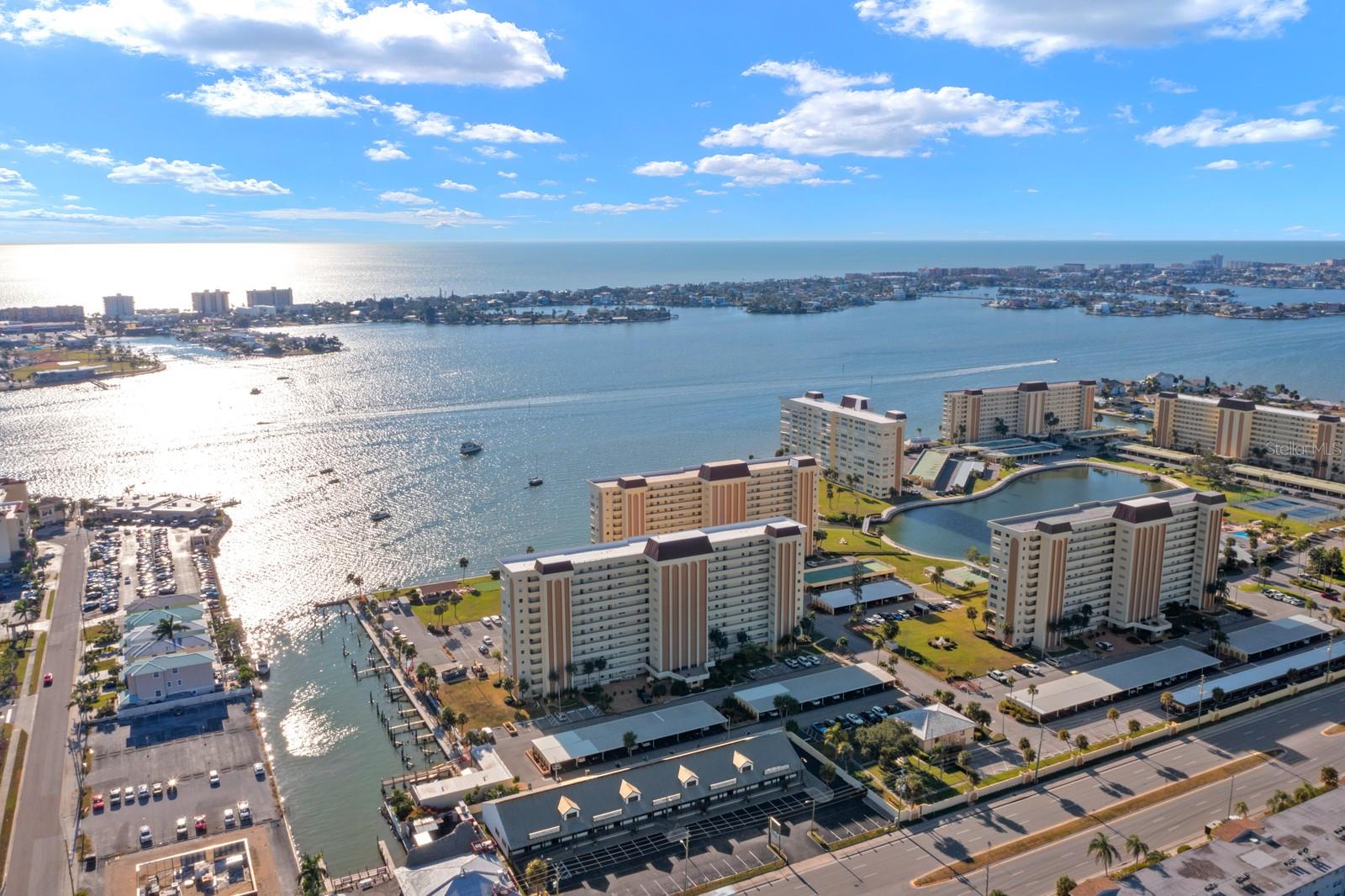 WASHINGTON TOWERS THE CONDO - Residential