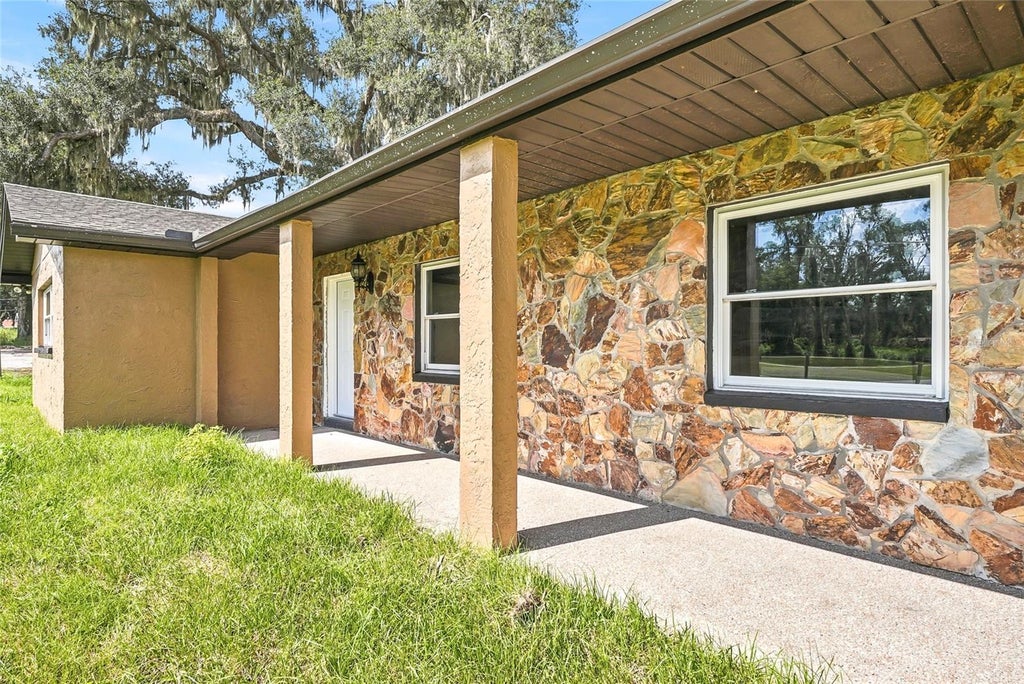 Photo of 37670 Farr Road, Dade City, FL 33523 (MLS # TB8538510)