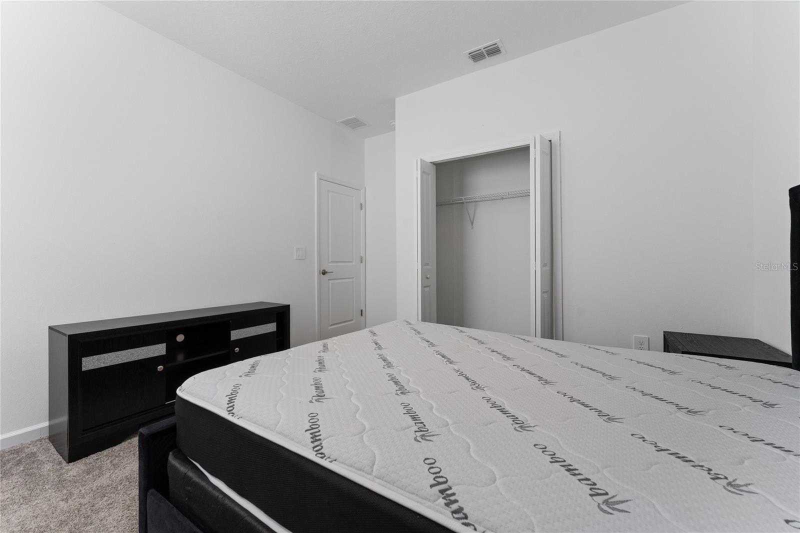 CHAMPIONS POINTE 50S - Residential Lease